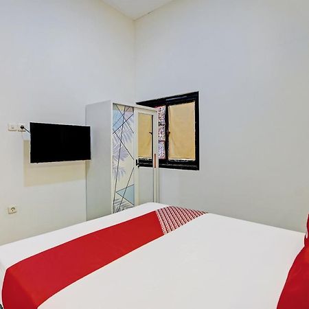 Oyo 92435 Sunlo Cozy Home Family Homestay Syariah Sorabaya Extérieur photo
