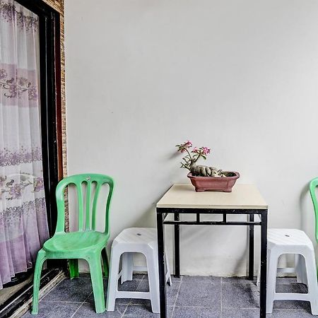 Oyo 92435 Sunlo Cozy Home Family Homestay Syariah Sorabaya Extérieur photo