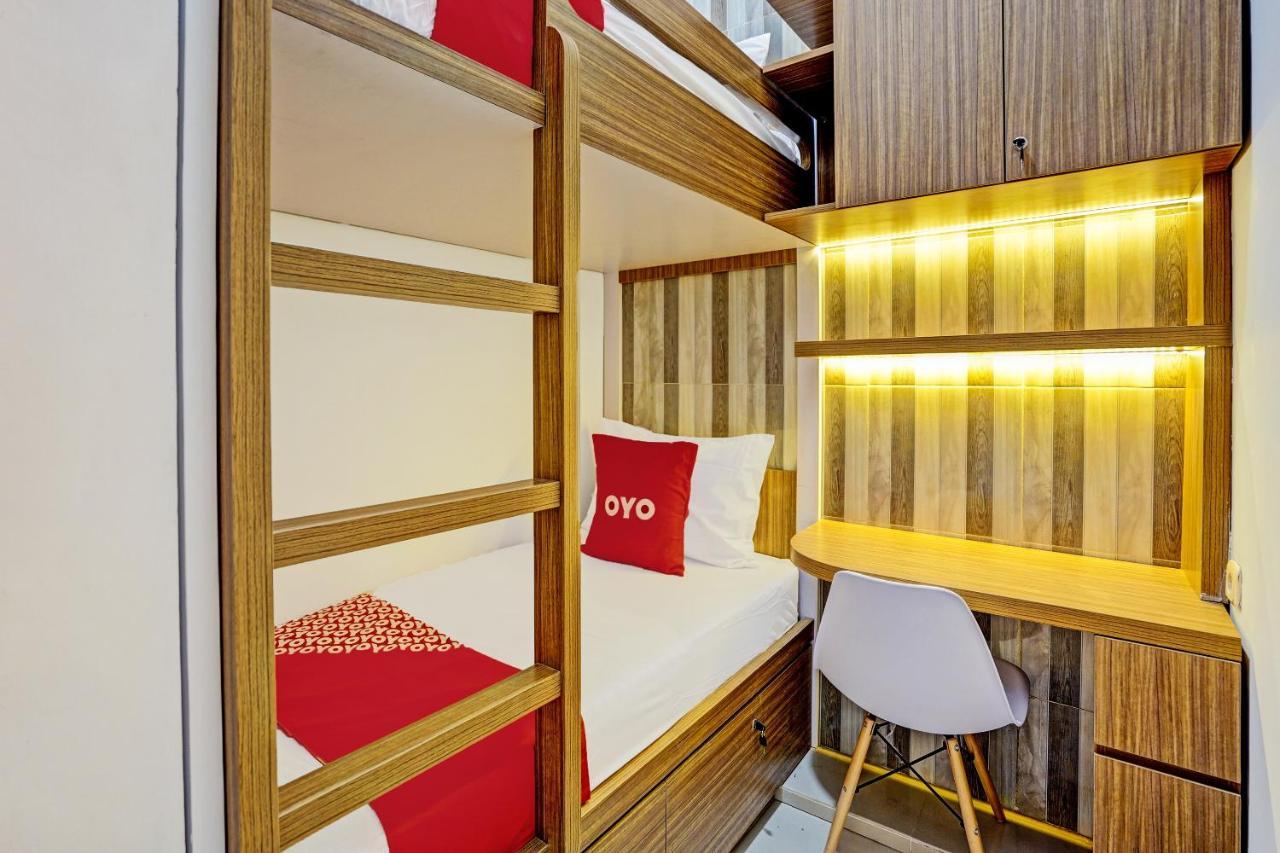 Oyo 92435 Sunlo Cozy Home Family Homestay Syariah Sorabaya Extérieur photo